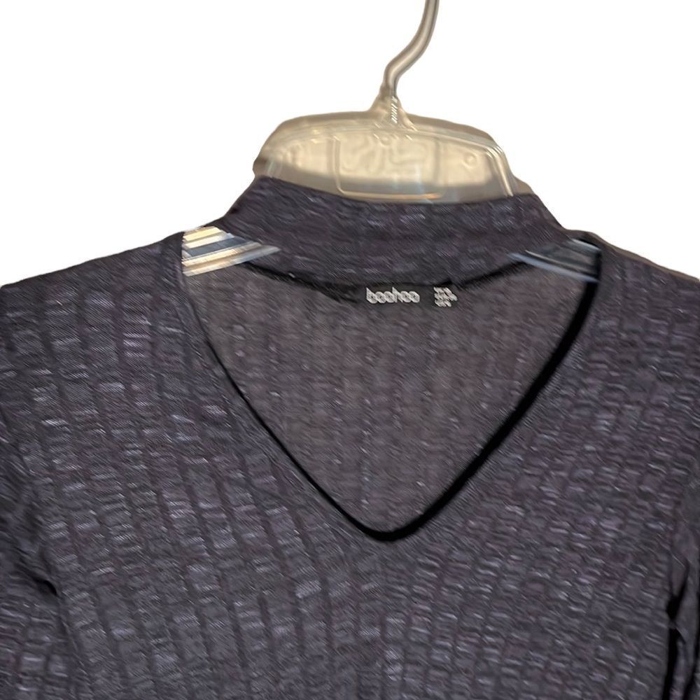 Boohoo Women’s Charcoal Grey Knit Long Sleeve V Neck Top Ribbed With Neck Collar - Picture 4 of 6